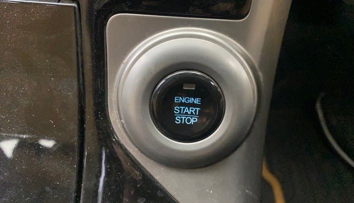 2018 Mahindra XUV500 W11 AT, Diesel, Automatic, 85,907 km, Keyless Start/ Stop Button