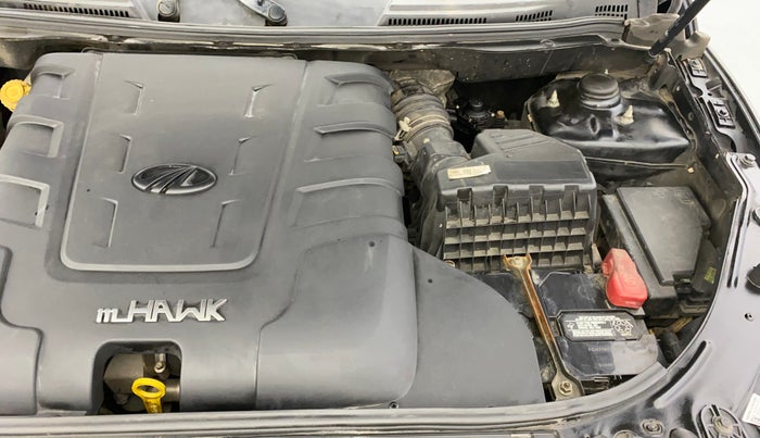 2018 Mahindra XUV500 W11 AT, Diesel, Automatic, 85,907 km, Engine View - Left