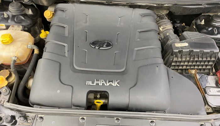 2018 Mahindra XUV500 W11 AT, Diesel, Automatic, 85,907 km, Engine View