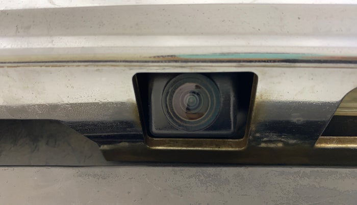 2018 Mahindra XUV500 W11 AT, Diesel, Automatic, 85,907 km, Parking Camera