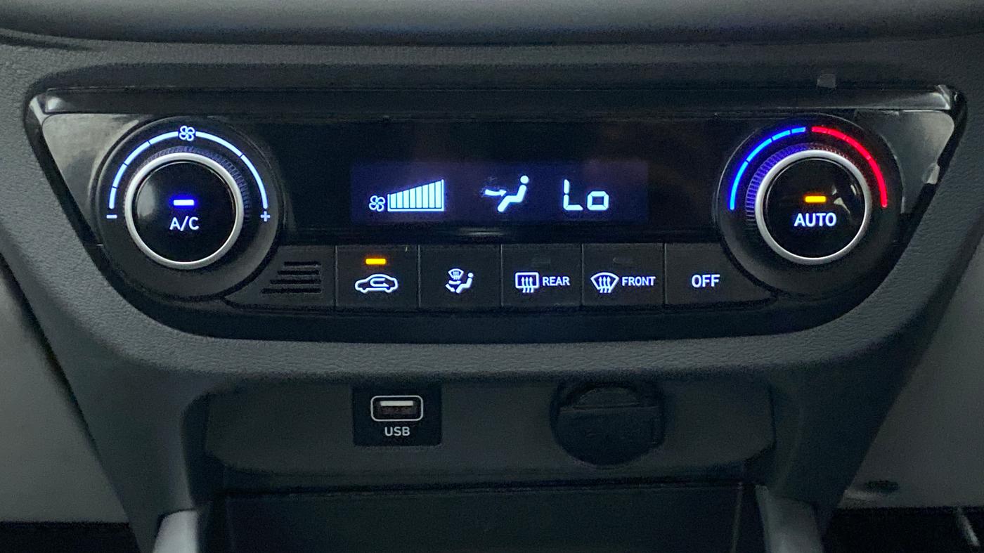 2020 Hyundai GRAND I10 NIOS SPORTZ U2 1.2 CRDI, Diesel, Manual, 40,053 km, Automatic Climate Control