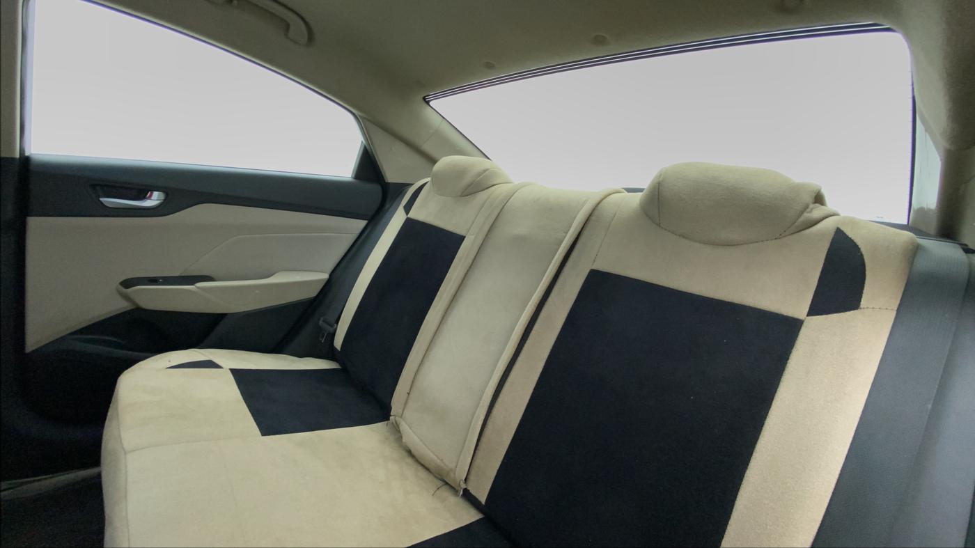 2018 Hyundai Verna 1.6 SX VTVT, Petrol, Manual, 49,212 km, Right Side Door Cabin View