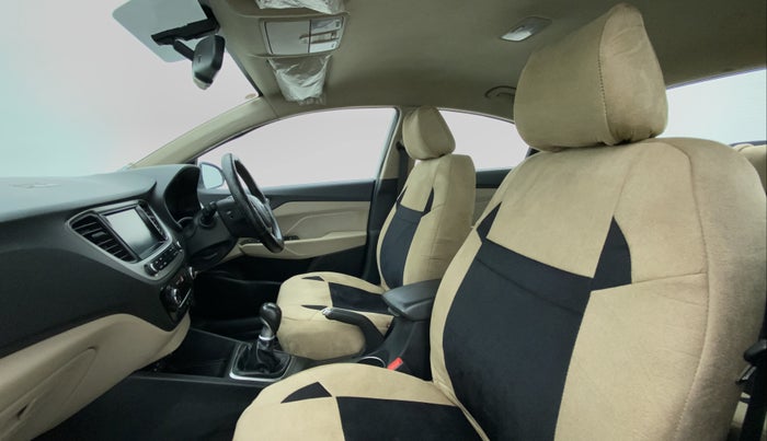 2018 Hyundai Verna 1.6 SX VTVT, Petrol, Manual, 49,212 km, Right Side Front Door Cabin View