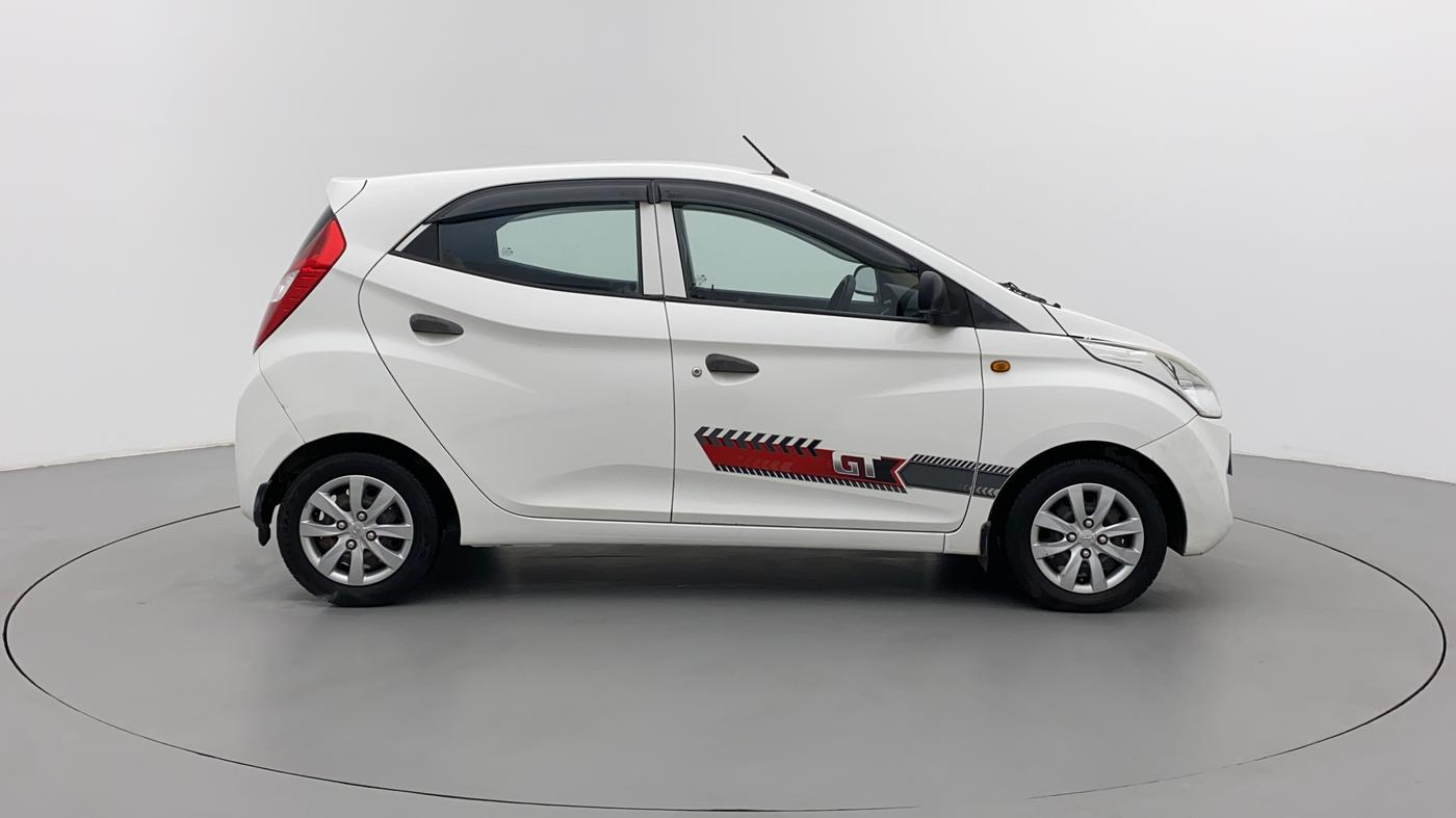 2011 Hyundai Eon MAGNA O, Petrol, Manual, 70,508 km, Right Side View