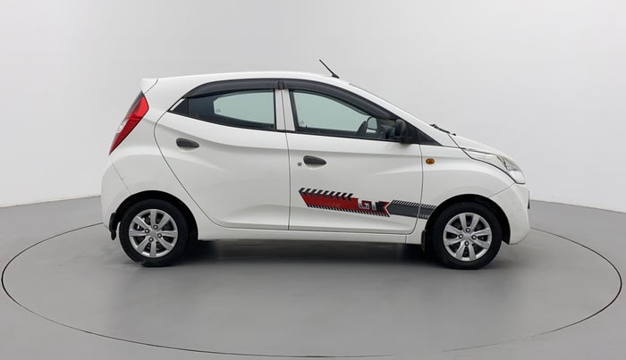 2011 Hyundai Eon MAGNA O, Petrol, Manual, 70,508 km, Right Side View