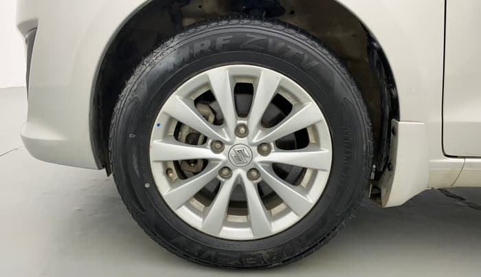 2014 Maruti Ertiga ZDI, Diesel, Manual, 49,165 km, Left Front Wheel