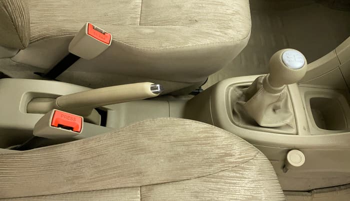 2014 Maruti Ertiga ZDI, Diesel, Manual, 49,165 km, Gear Lever