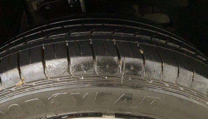 2023 Tata NEXON XMA PETROL, CNG, Automatic, 17,349 km, Right Front Tyre Tread