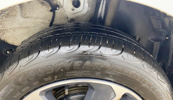 2023 Tata ALTROZ XZ PLUS SUNROOF CNG, CNG, Manual, 41,807 km, Left Rear Tyre Tread