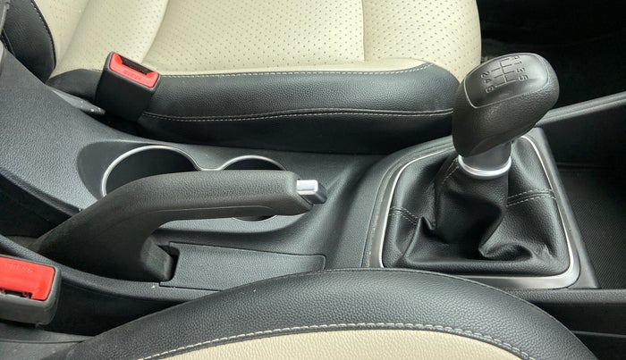 2018 Hyundai Verna 1.6 SX VTVT, Petrol, Manual, 23,550 km, Gear Lever