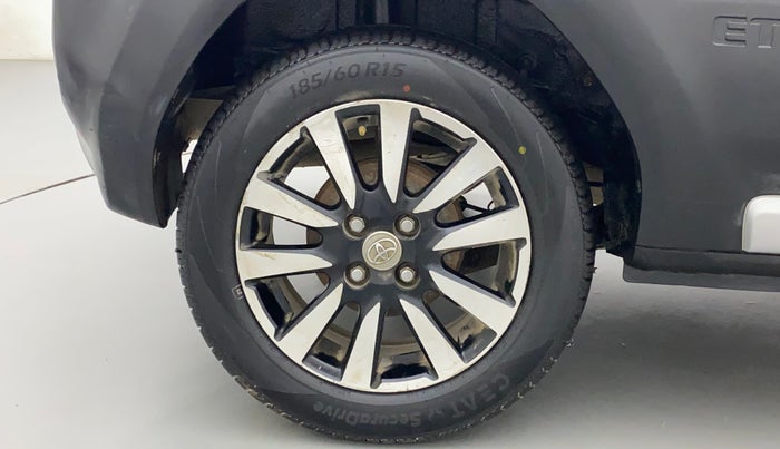 2014 Toyota Etios CROSS 1.4 VD, Diesel, Manual, 84,423 km, Right Rear Wheel
