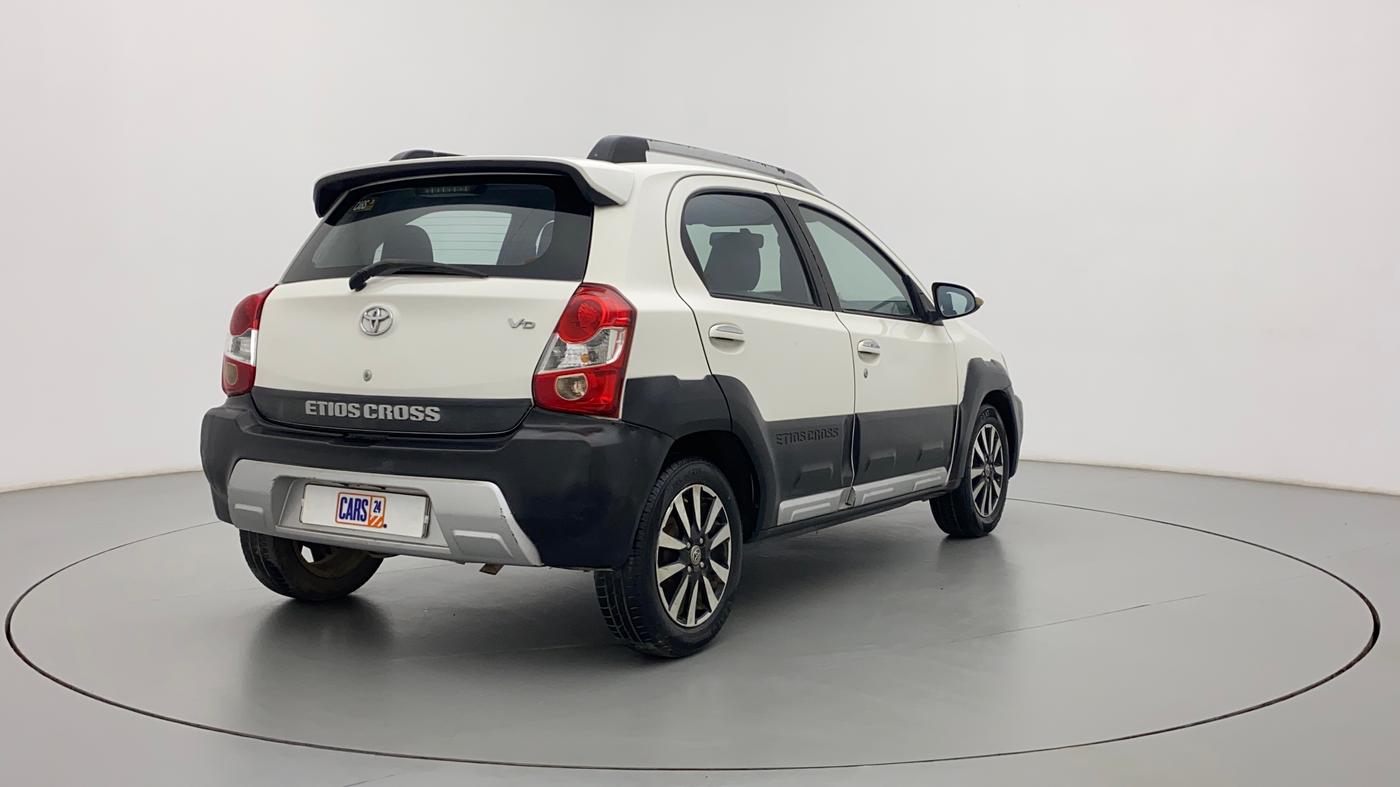 2014 Toyota Etios CROSS 1.4 VD, Diesel, Manual, 84,423 km, Right Back Diagonal