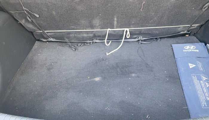 2018 Hyundai Grand i10 SPORTZ 1.2 KAPPA VTVT, Petrol, Manual, 30,616 km, Boot Inside