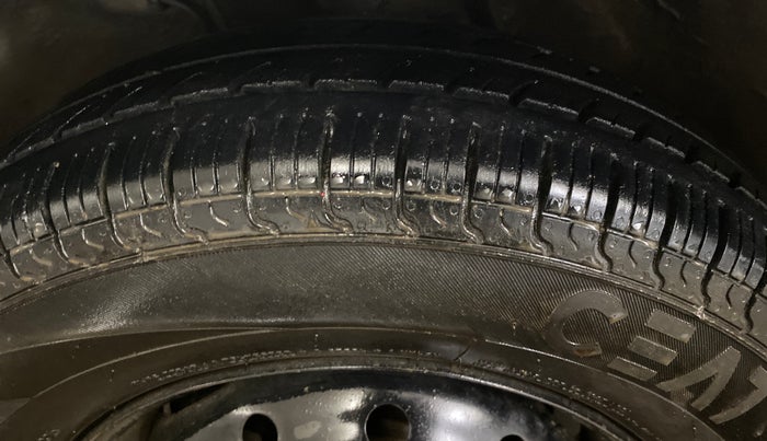 2021 Maruti Alto VXI, Petrol, Manual, 97,386 km, Left Front Tyre Tread