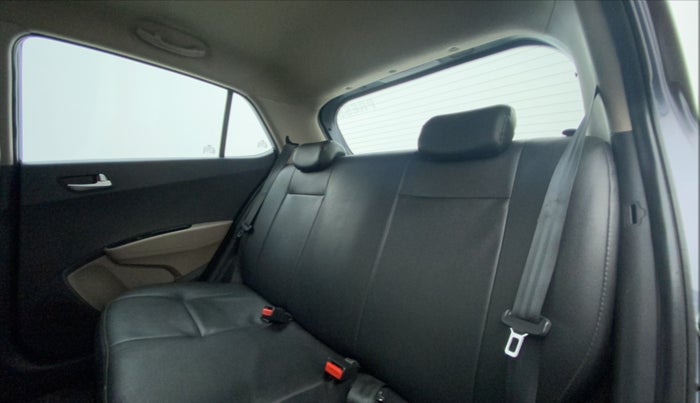 2016 Hyundai Grand i10 ASTA (O) 1.2 KAPPA VTVT, Petrol, Manual, 69,823 km, Right Side Rear Door Cabin
