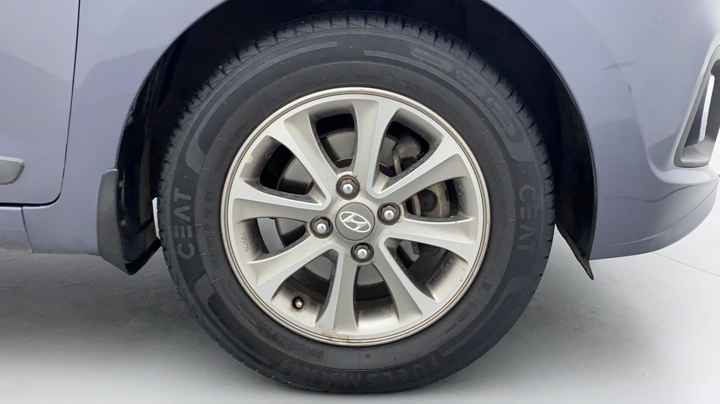 2016 Hyundai Grand i10 ASTA (O) 1.2 KAPPA VTVT, Petrol, Manual, 69,823 km, Right Front Wheel
