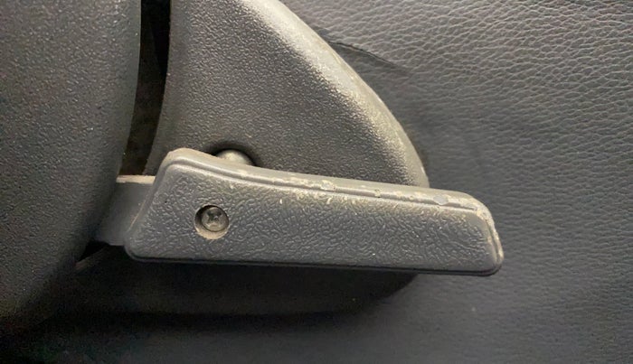 2015 Maruti Alto 800 VXI, Petrol, Manual, 49,120 km, Driver Side Adjustment Panel