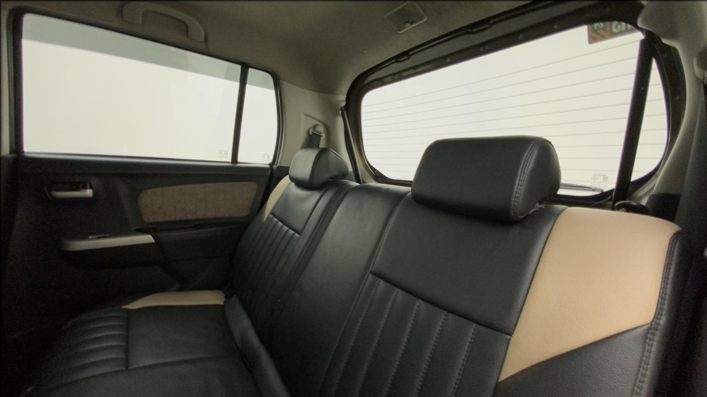 2015 Maruti Wagon R 1.0 VXI, Petrol, Manual, 60,343 km, Right Side Rear Door Cabin
