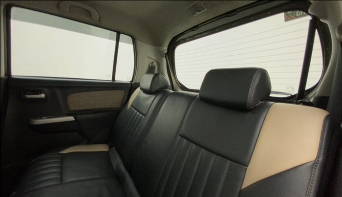 2015 Maruti Wagon R 1.0 VXI, Petrol, Manual, 60,343 km, Right Side Rear Door Cabin