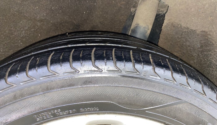2015 Maruti Baleno ZETA PETROL 1.2, Petrol, Manual, 96,150 km, Left Rear Tyre Tread
