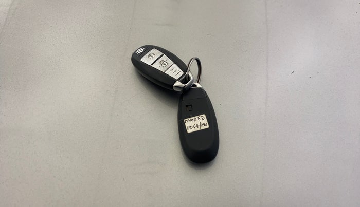 2015 Maruti Baleno ZETA PETROL 1.2, Petrol, Manual, 96,150 km, Key Close Up