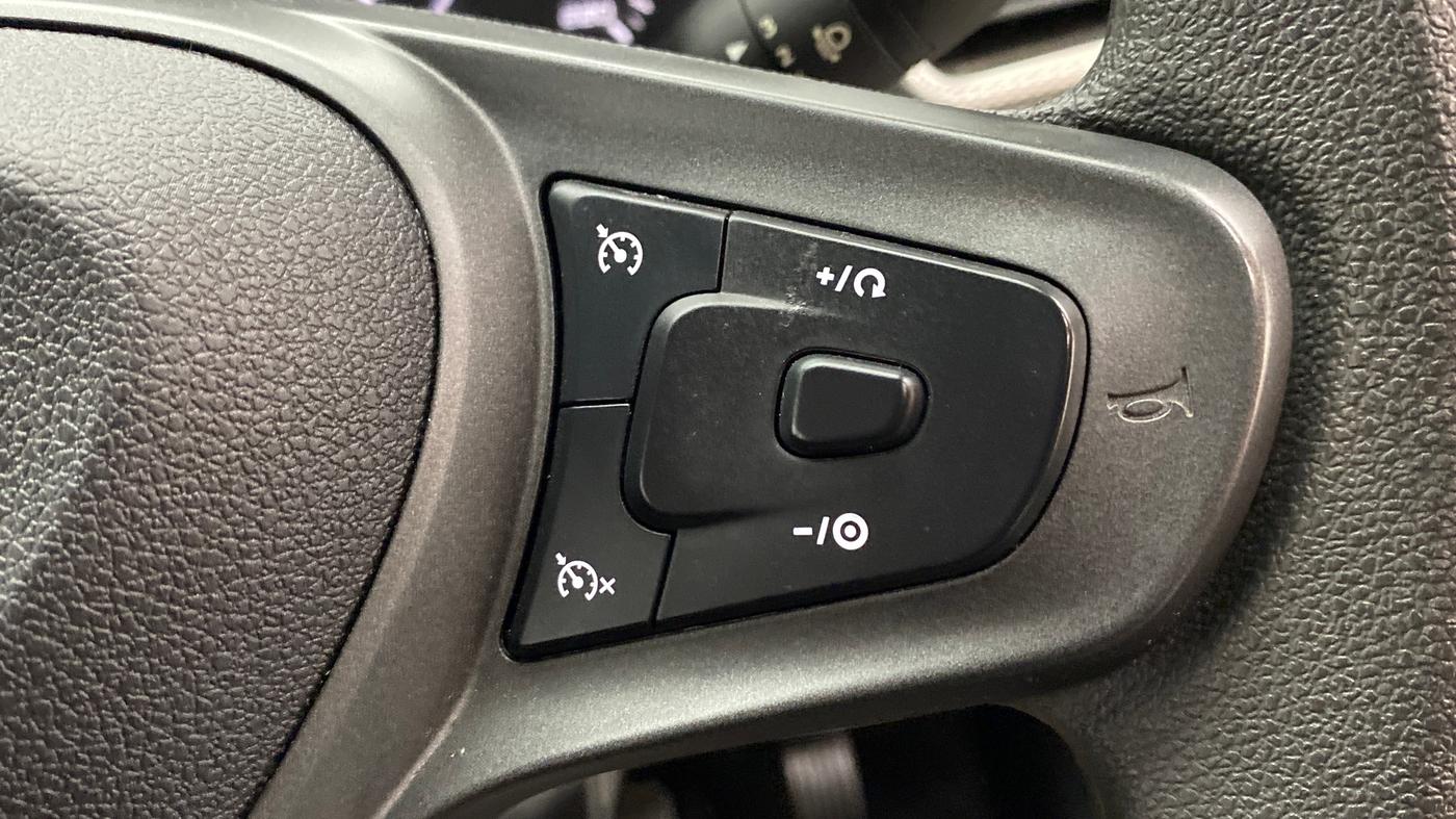 2021 Tata ALTROZ XZ 1.2, Petrol, Manual, 5,950 km, Adaptive Cruise Control