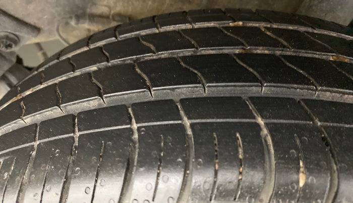 2021 Tata ALTROZ XZ 1.2, Petrol, Manual, 5,950 km, Left Rear Tyre Tread