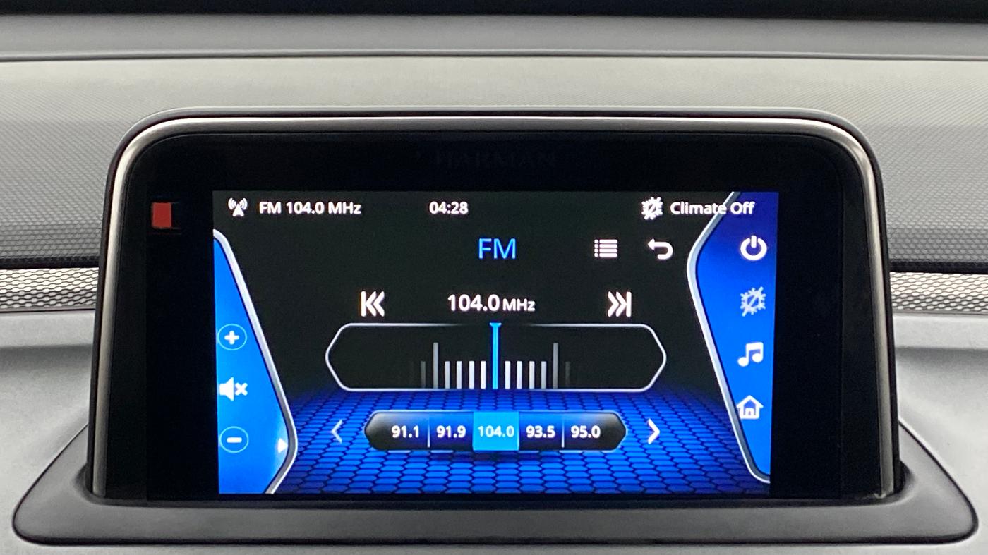 2021 Tata ALTROZ XZ 1.2, Petrol, Manual, 5,950 km, Infotainment System