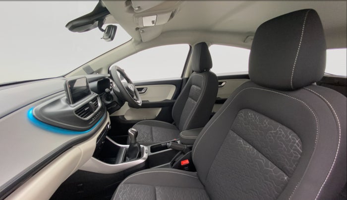 2021 Tata ALTROZ XZ 1.2, Petrol, Manual, 5,950 km, Right Side Front Door Cabin