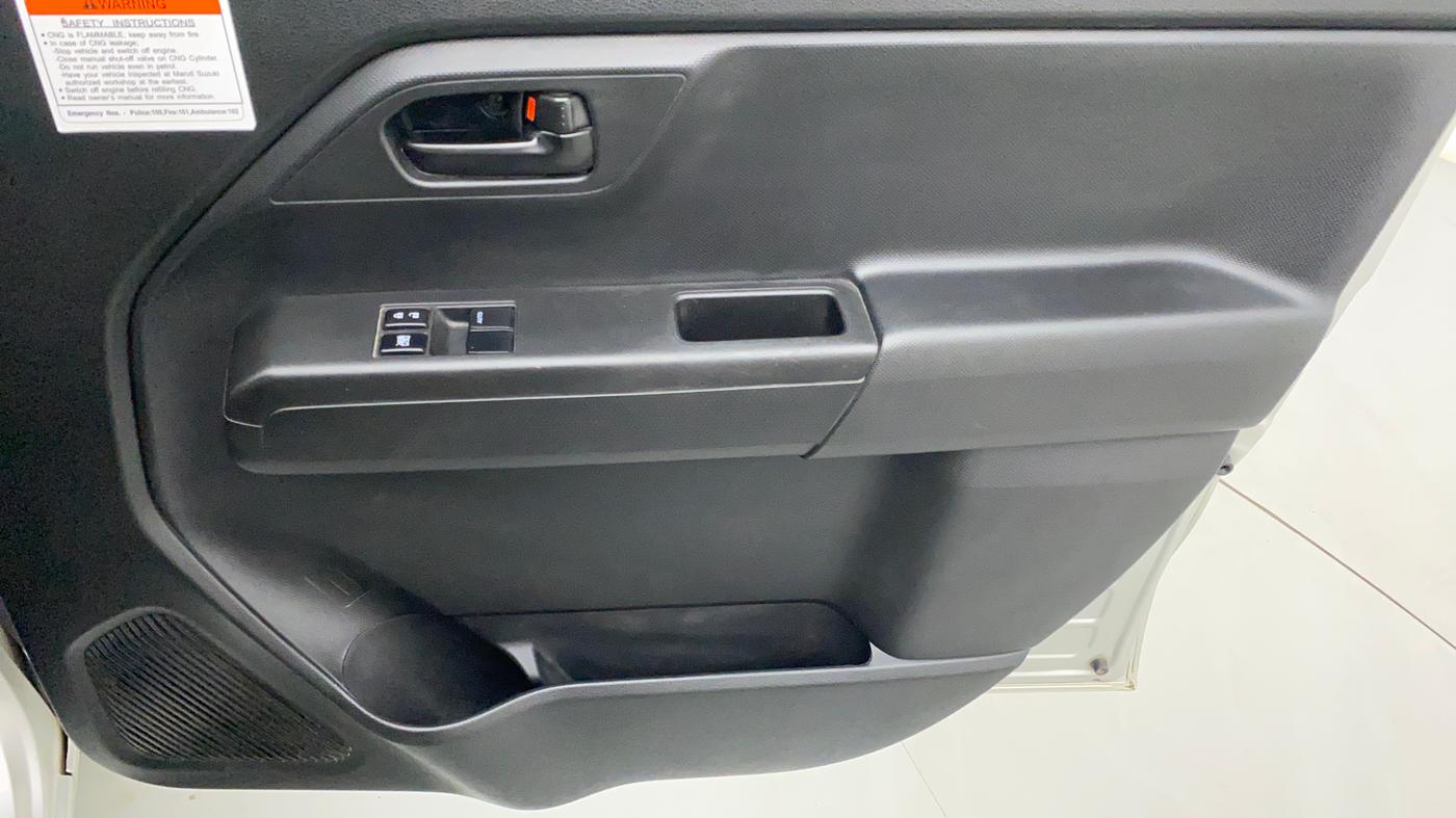 2021 Maruti New Wagon-R 1.0 Lxi (o) cng, CNG, Manual, 51,968 km, Driver Side Door Panels Control