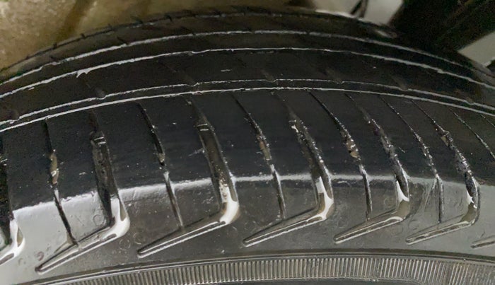 2021 Maruti New Wagon-R 1.0 Lxi (o) cng, CNG, Manual, 51,968 km, Left Rear Tyre Tread