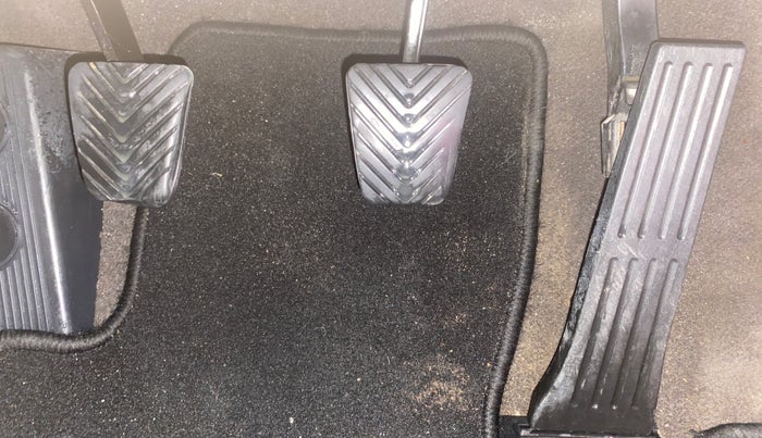 2012 Hyundai Sonata 2.4 GDI MT, Petrol, Manual, 53,283 km, Pedals