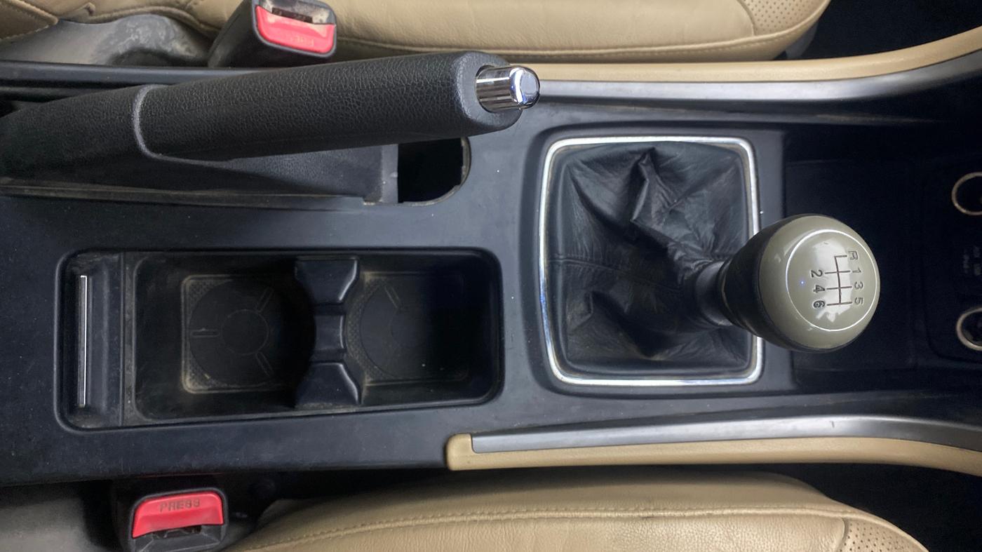 2012 Hyundai Sonata 2.4 GDI MT, Petrol, Manual, 53,260 km, Gear Lever