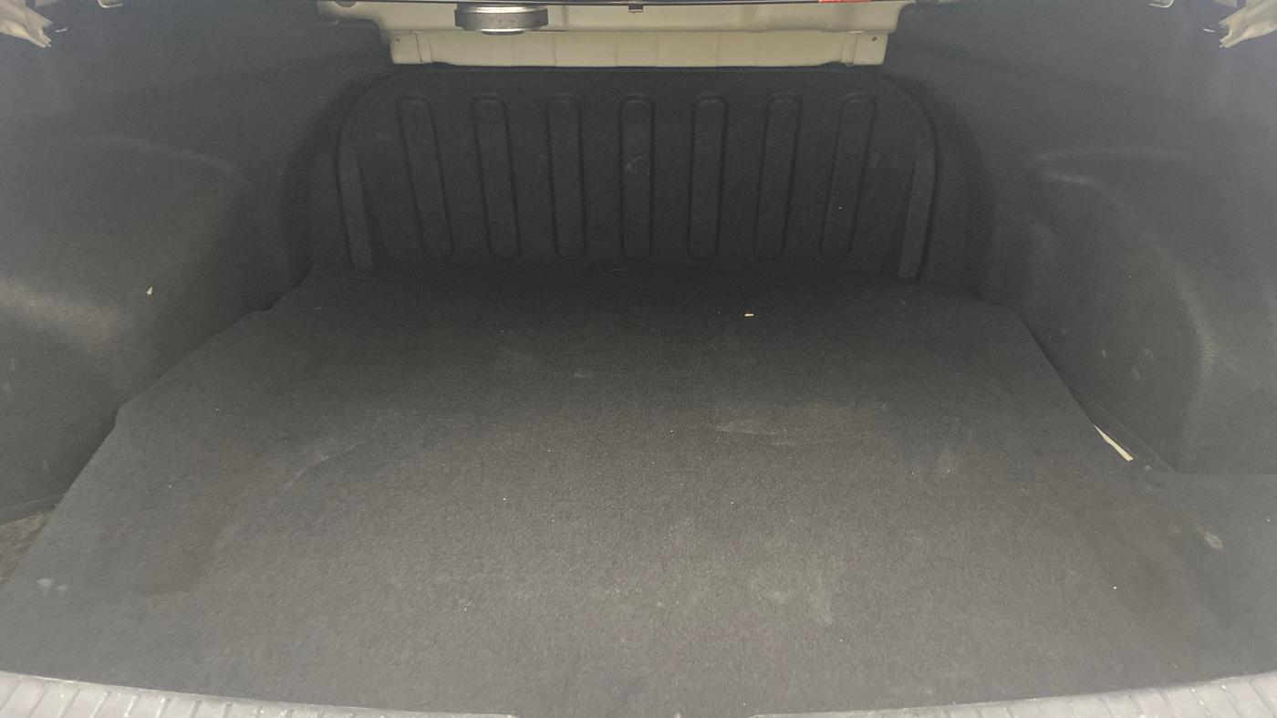 2012 Hyundai Sonata 2.4 GDI MT, Petrol, Manual, 53,260 km, Boot Inside