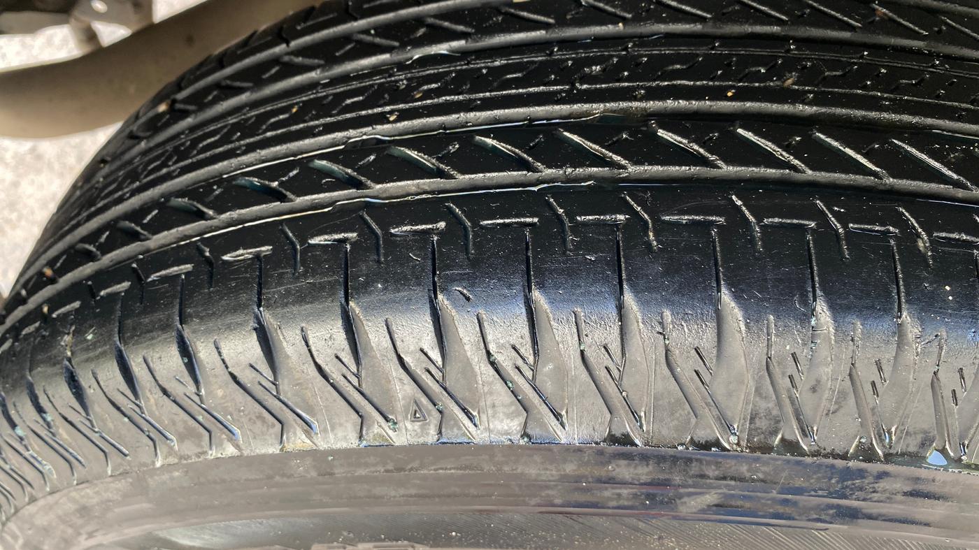 2023 Maruti JIMNY ALPHA ALL GRIP PRO MT, Petrol, Manual, 35,450 km, Right Rear Tyre Tread