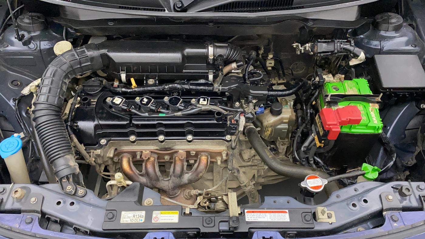 2018 Maruti Swift VXI AMT, Petrol, Automatic, 1,02,685 km, Open Bonet