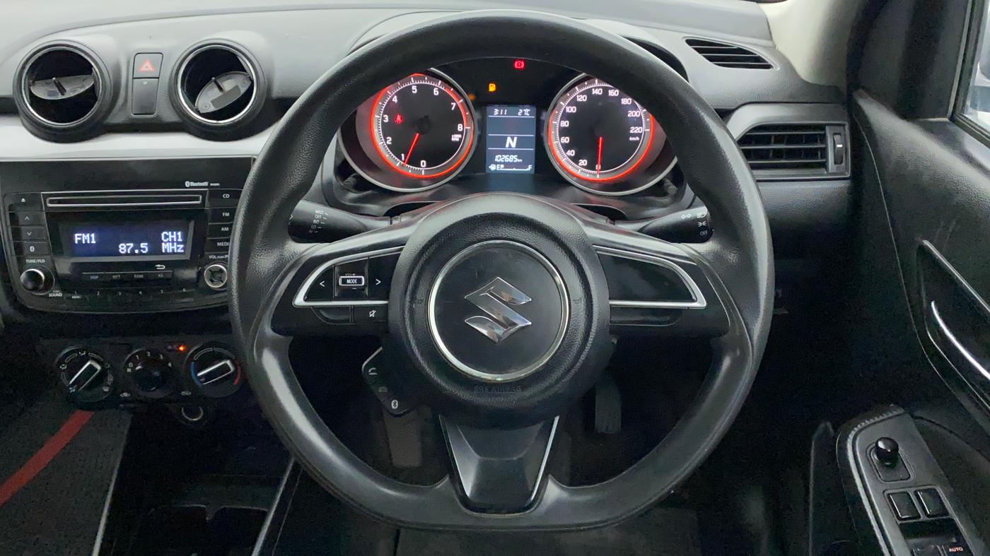 2018 Maruti Swift VXI AMT, Petrol, Automatic, 1,02,685 km, Steering Wheel Close Up