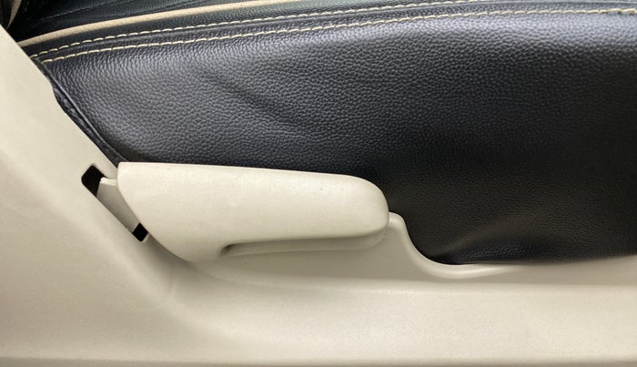 2018 Maruti Celerio ZXI D, Petrol, Manual, 17,156 km, Driver Side Adjustment Panel