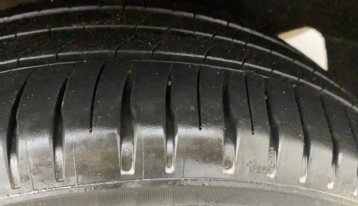 2017 Maruti Baleno ALPHA PETROL 1.2, Petrol, Manual, 13,053 km, Left Rear Tyre Tread