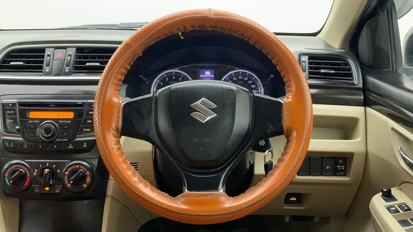 2017 Maruti Ciaz SIGMA 1.4 MT PETROL, Petrol, Manual, 40,404 km, Steering Wheel Close Up