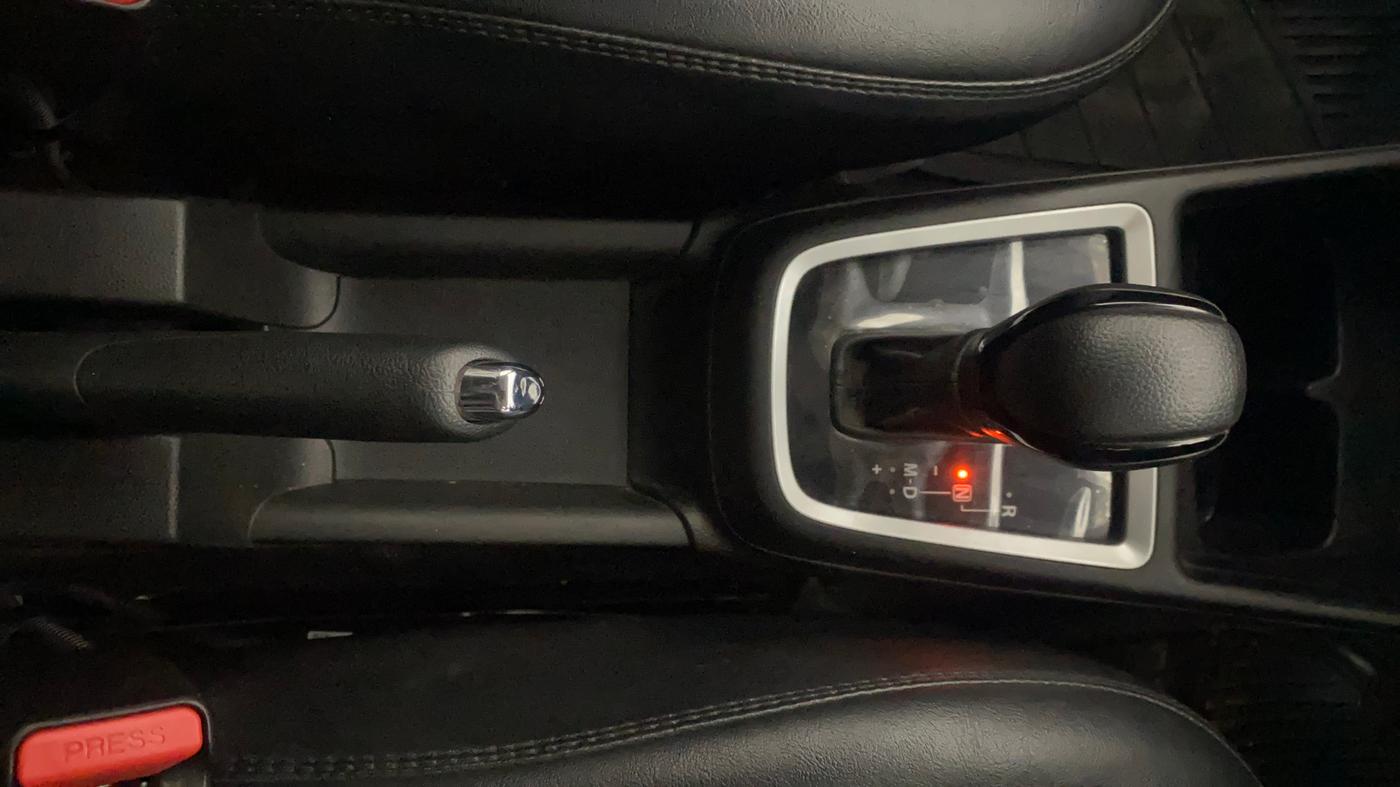 2024 Maruti Swift ZXi Plus Dual Tone AMT, Petrol, Automatic, 25,054 km, Gear Lever