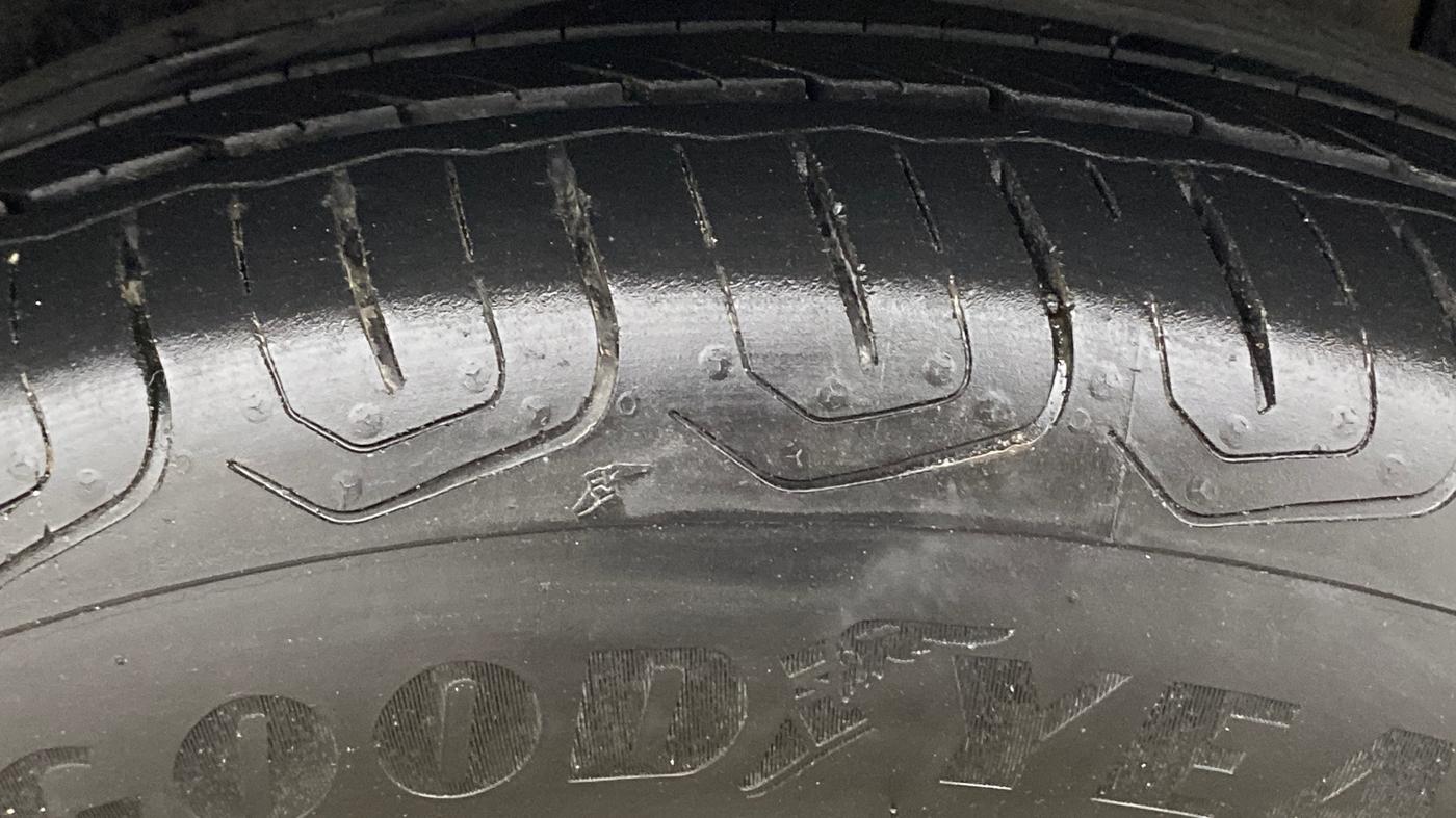 2019 Maruti S Cross SIGMA 1.3, Diesel, Manual, 71,123 km, Left Rear Tyre Tread