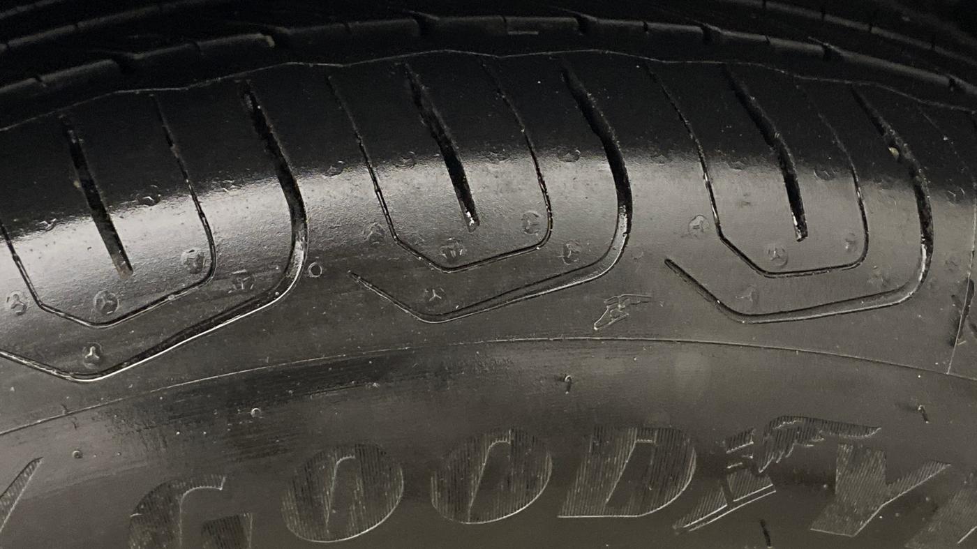 2019 Maruti S Cross SIGMA 1.3, Diesel, Manual, 71,123 km, Right Front Tyre Tread