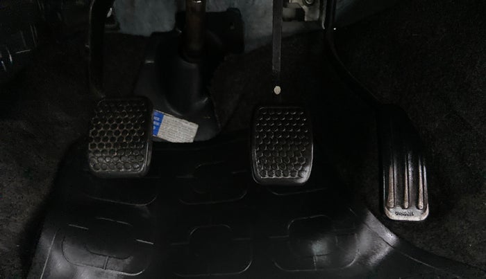 2014 Maruti Alto 800 LXI, Petrol, Manual, 34,203 km, Pedals