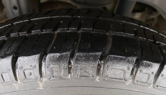 2014 Maruti Alto 800 LXI, Petrol, Manual, 34,203 km, Right Rear Tyre Tread