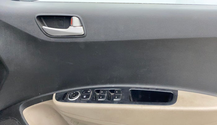 2015 Hyundai Grand i10 SPORTZ 1.2 KAPPA VTVT, Petrol, Manual, 51,607 km, Driver Side Door Panels Control