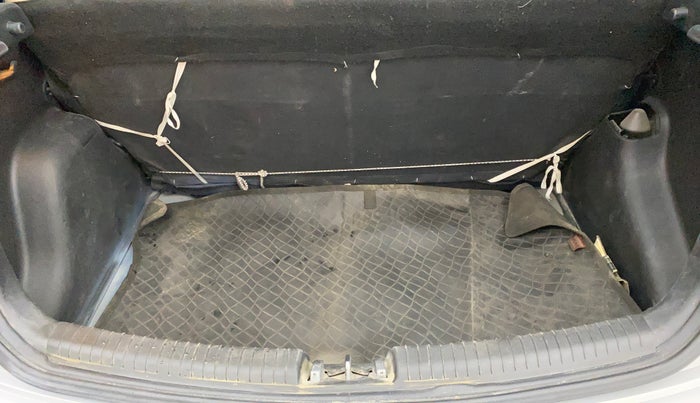 2015 Hyundai Grand i10 SPORTZ 1.2 KAPPA VTVT, Petrol, Manual, 51,607 km, Boot Inside