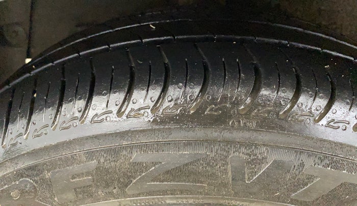 2015 Hyundai Grand i10 SPORTZ 1.2 KAPPA VTVT, Petrol, Manual, 51,607 km, Right Rear Tyre Tread