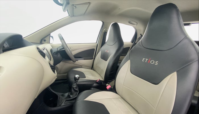 2013 Toyota Etios Liva GD, Diesel, Manual, 48,416 km, Right Side Front Door Cabin