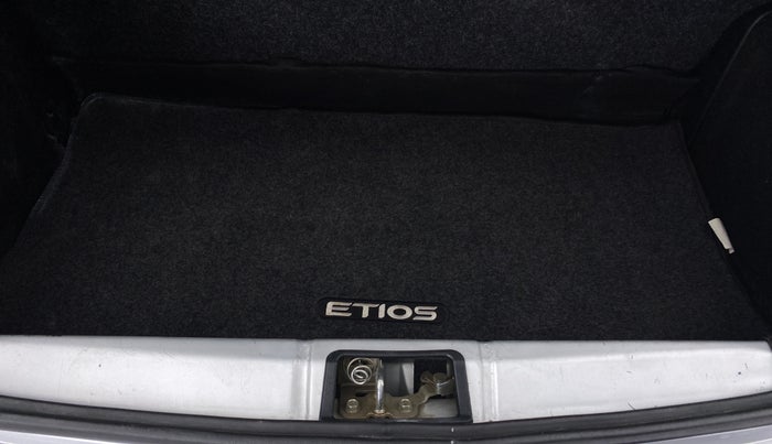 2013 Toyota Etios Liva GD, Diesel, Manual, 48,416 km, Boot Inside